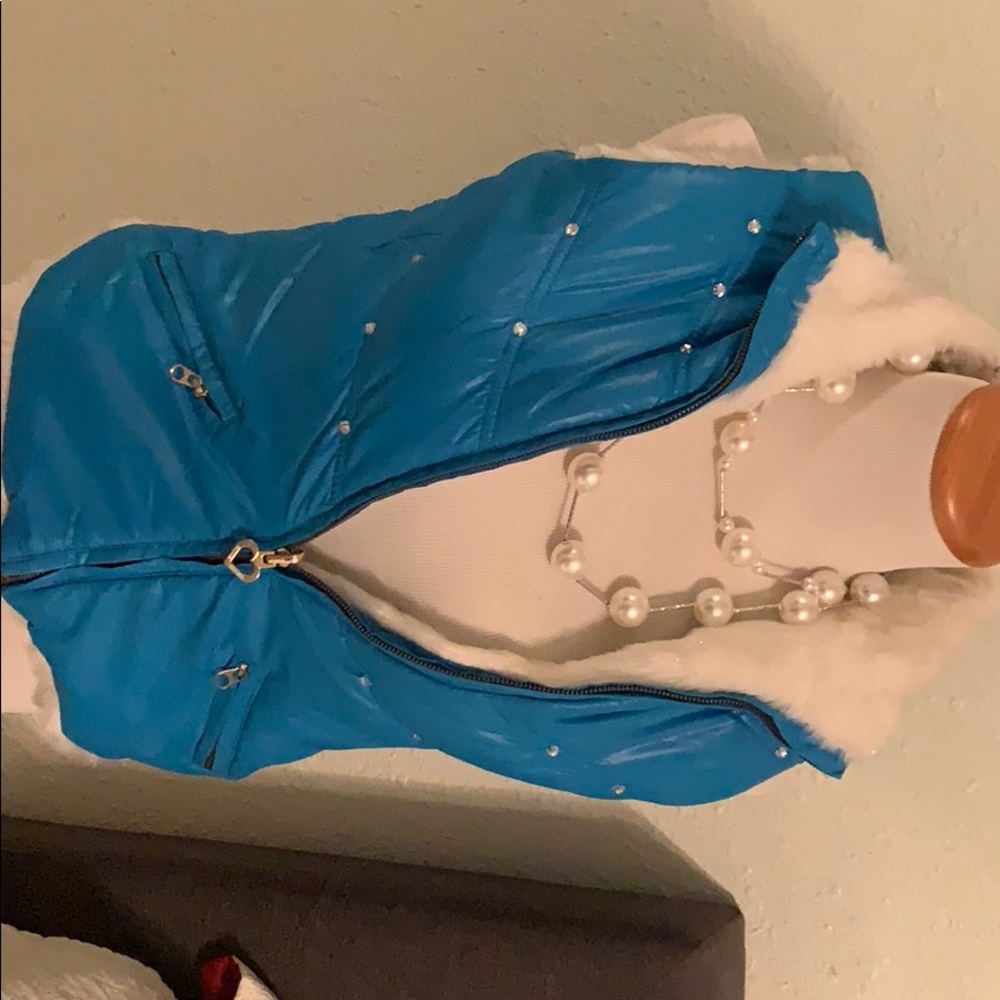 Blue vest. Good condition: